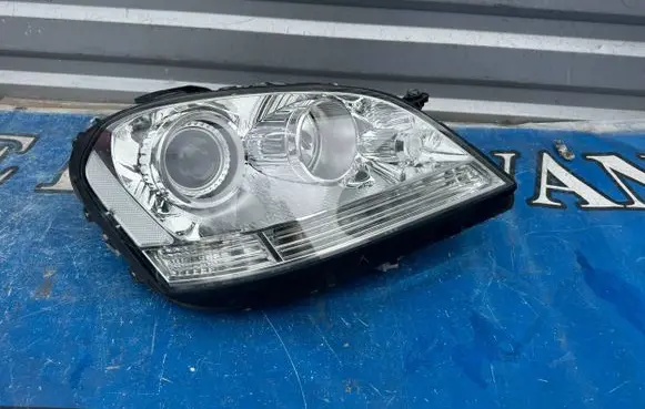 Mercedes-Benz ML W164 Headlight/headlamp A1648205461