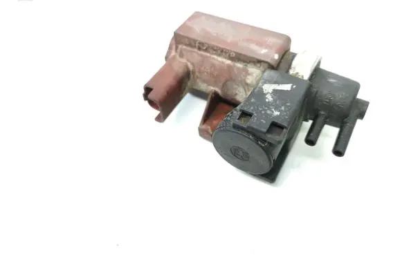 Volkswagen Golf I Turbo solenoid valve 9654282880 70061200