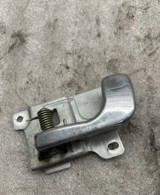 Mitsubishi Pajero Rear door interior handle