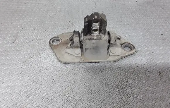 Volvo V70 Gearbox mount