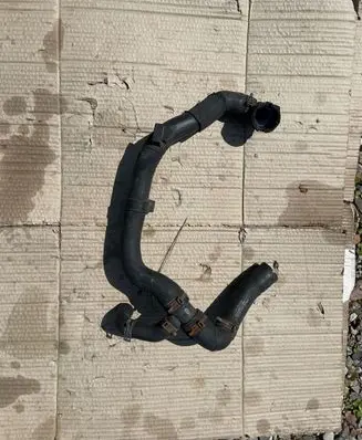 Volkswagen PASSAT CC Engine coolant pipe/hose 3AA122051A