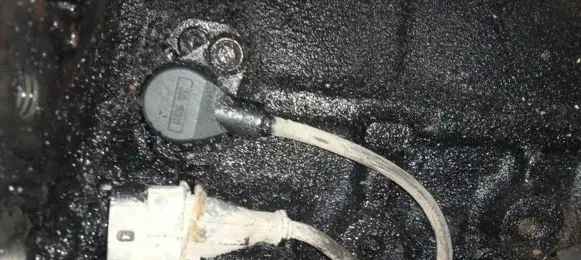 Opel Astra H Crankshaft position sensor