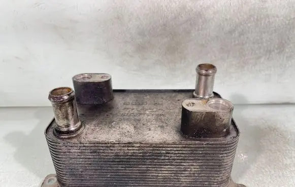 Audi A8 S8 D3 4E Transmission/gearbox oil cooler 4e0317021e
