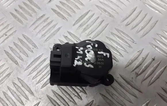 Ford Focus Central body control module 3M5H-19E616-AA