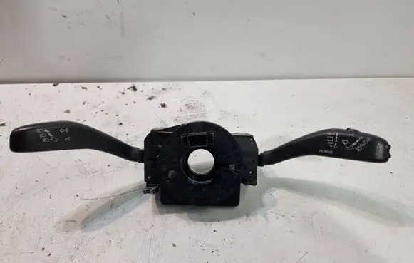 Volkswagen Polo V 6R Wiper turn signal indicator stalk/switch 6Q0953503EE 204818ATW 6750885