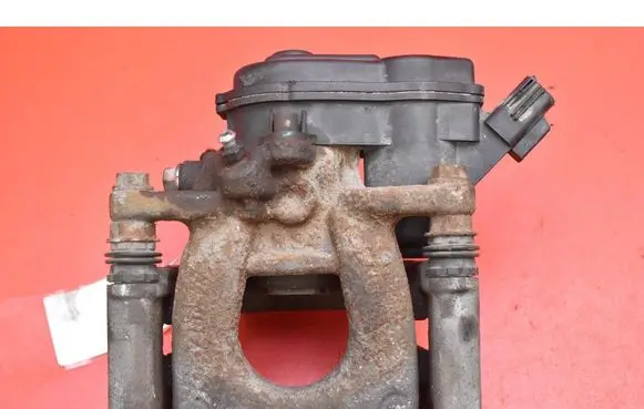 Rear brake caliper