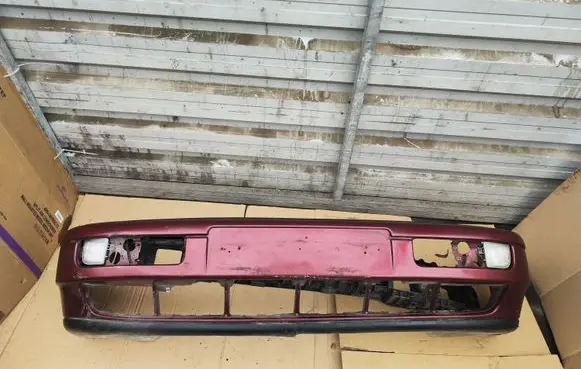 Volkswagen PASSAT B4 Front bumper 3AC807217B