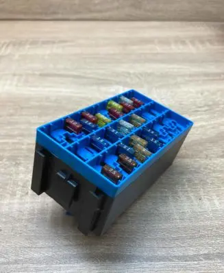 Renault Megane I Fuse module 1096033
