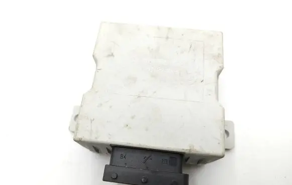 Toyota Avensis T250 Window wiper relay 150696