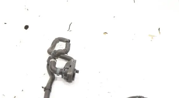 Volkswagen Golf VIII Electric auxiliary coolant/water pump 5Q0965567