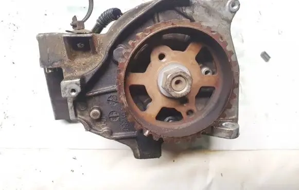 Volvo V50 Fuel injection high pressure pump 0445010102 9683703780a