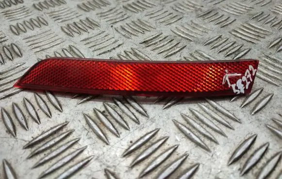 Rear tail light reflector