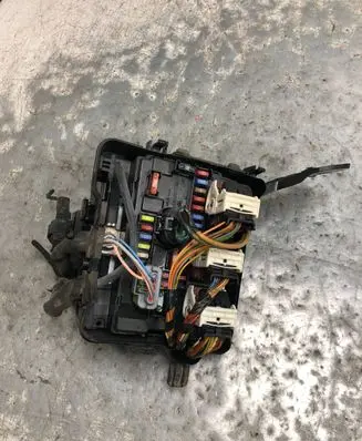 Peugeot 207 CC Fuse box set 9667199580