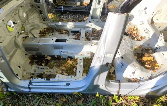 Audi Q2 - Pillar (middle) 