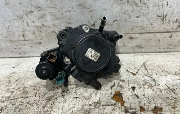 Peugeot 508 Fuel injection high pressure pump 9687959180