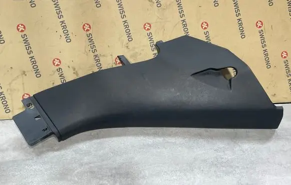 Porsche Cayenne (92A) (C) pillar trim 7P0867766
