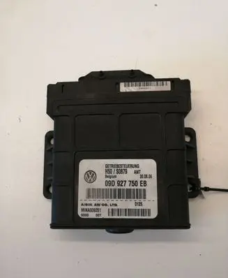 Volkswagen Touareg I Gearbox control unit/module 09D927750EB