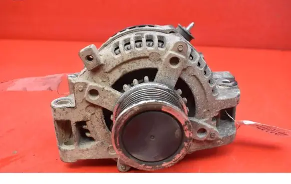 Toyota Avensis T270 Generator/alternator 27060-06021