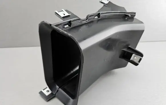 BMW 6 E63 E64 Air intake duct part 7203963 51757203963 7033755