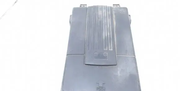 Volkswagen PASSAT B6 Battery box tray cover/lid 1K0915443C