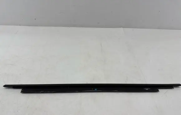 Audi A3 S3 8V Front door glass trim molding 8V4853283