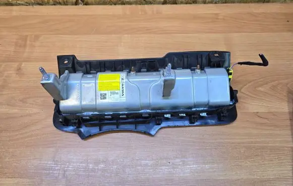 Volvo V40 Knee airbag 31271434