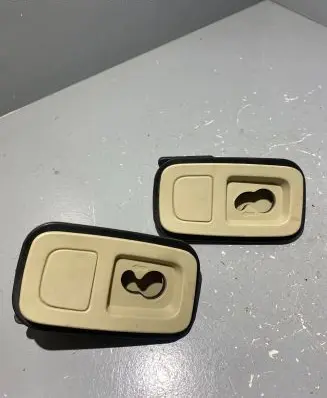 Volvo XC60 Cargo luggage net fixing mount 30715566 30715567