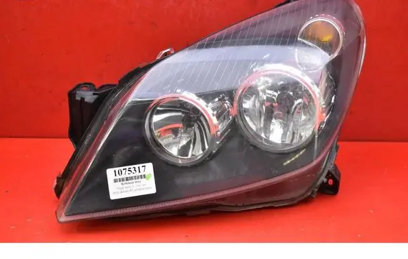 Opel Astra H Headlight/headlamp 