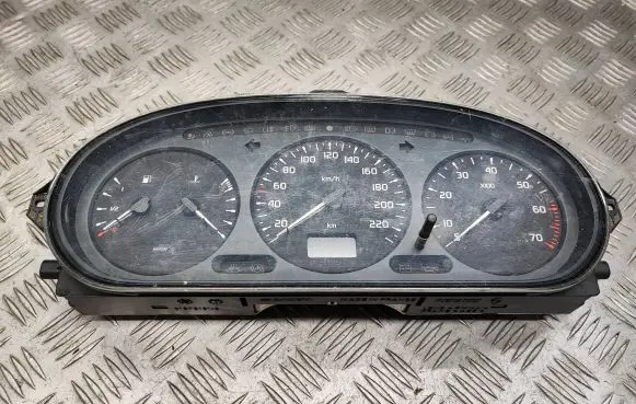 Renault Megane I Speedometer (instrument cluster) 215781612