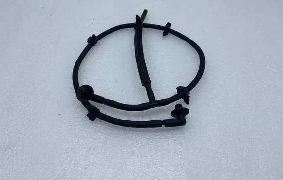Tesla Model X Windshield washer fluid hose 105008000E