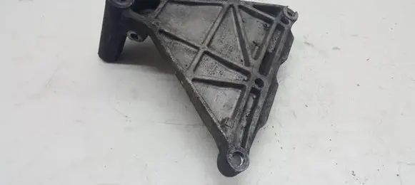Volkswagen Transporter - Caravelle T5 Generator/alternator bracket 070903143