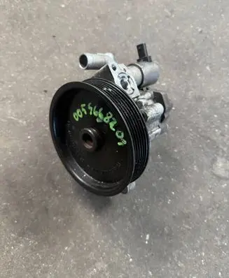Mercedes-Benz C W204 Power steering pump A0054668201