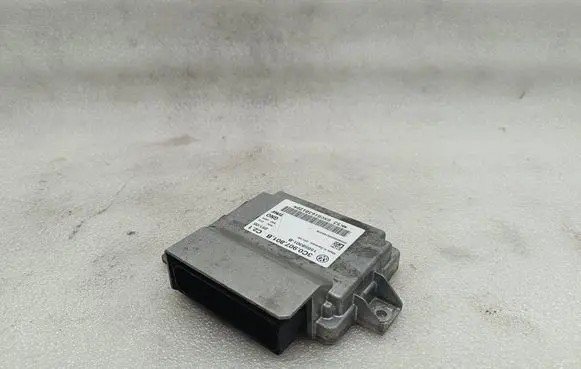 Volkswagen PASSAT B6 Hand brake control module 3C0907801B 15658301B GN00163012D