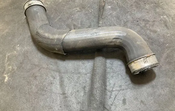 Mercedes-Benz E W211 Intercooler hose/pipe