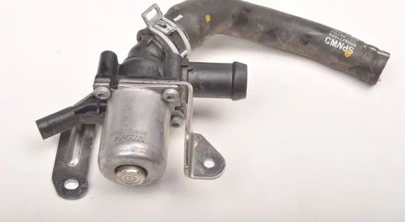 Volvo XC60 Coolant heater control valve 32222659