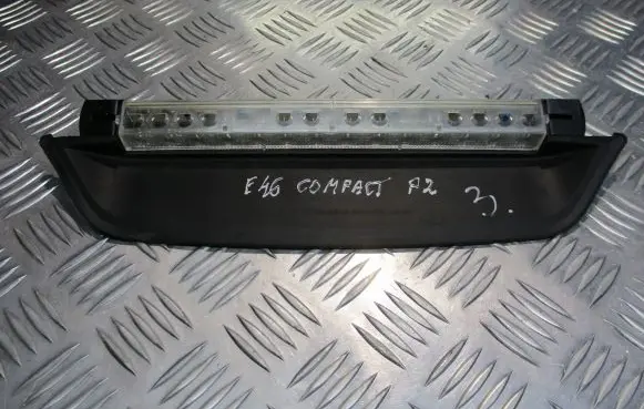 BMW 3 E46 Third/center stoplight