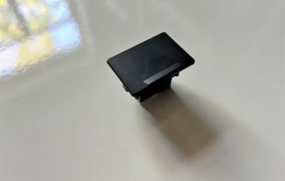 Nissan Leaf I (ZE0) AUX in-socket connector 280233NA0B 280233NA0A