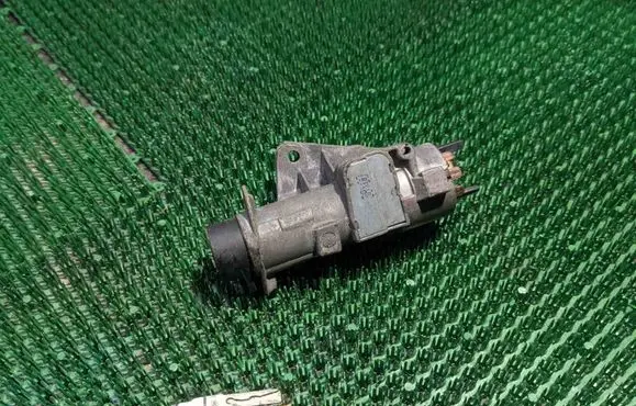 Volkswagen New Beetle Ignition lock 4B0905851C