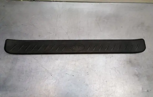 KIA Carens II Front sill trim cover 858731D100