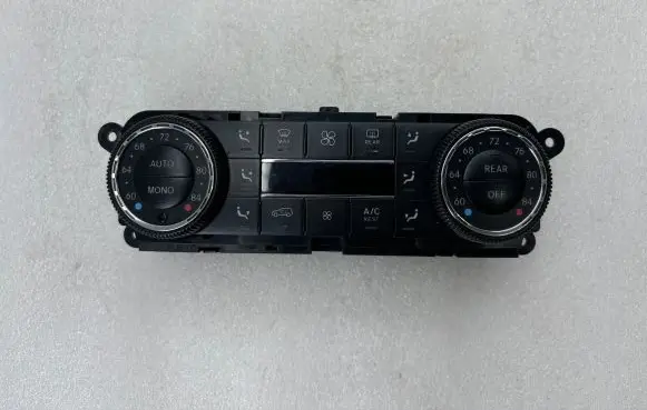 Mercedes-Benz C AMG W204 Climate control unit A2518702389 2518700890 5HB96491533