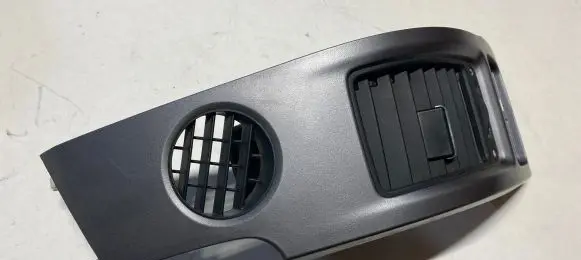 Honda CR-V Dashboard side air vent grill/cover trim 77620SWWG510M1