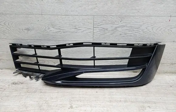 BMW 5 G30 G31 G38 Front bumper lower grill 7385278
