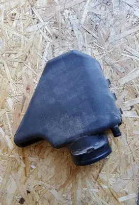 Chrysler Town u0026 Country V Air filter box cover 511358