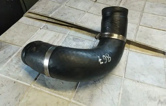 Toyota RAV 4 (XA20) Intercooler hose/pipe