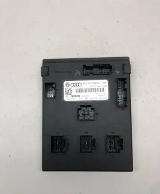 Audi A4 S4 B8 8K Comfort/convenience module 8K0907063N F005V00852