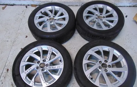 Audi A1 R16 alloy rim 