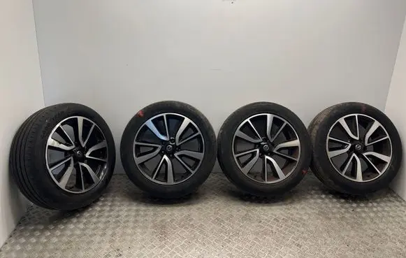 Nissan X-Trail T32 R19 alloy rim 4CB3AMB95