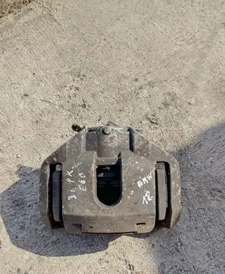 BMW 5 E60 E61 Front brake caliper 6030324