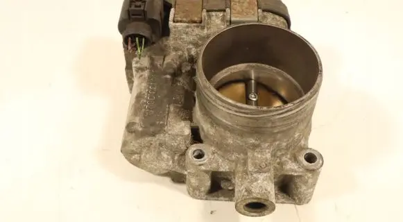 Volkswagen Golf Plus Throttle body valve 03C133062A