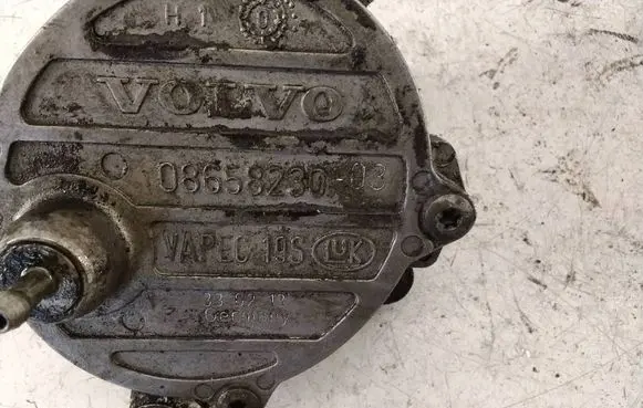 Volvo S60 Vacuum pump 08658230